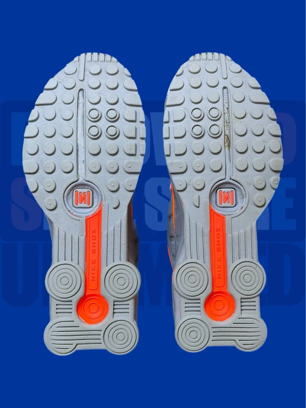 Nike Shox R4 GS’ Light Smoke Grey Crimson’